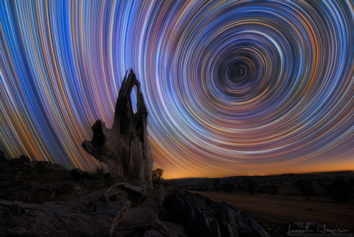 spinningblueball: Star Trails By Lincoln Harrison