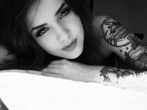 adoroperigo:  Se ele não te deu valor, não tem problema, é sério. Ele não era nem de longe o homem da sua vida. Porque um homem ao se deparar com uma mulher de verdade, sabe que tem que cuidar. Que tem que proteger. Que tem que amar. Que tem que