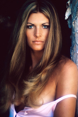 classicnudes:    Janice Raymond, PMOM - December 1974    