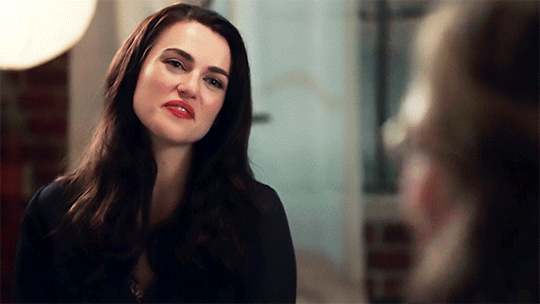 goodgirlargo:#how to look at your best friend properly