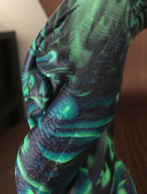 pleasureforge:chimaerosexual:shots of my new chaos beast sent by @pleasureforge <3I’ll write up a