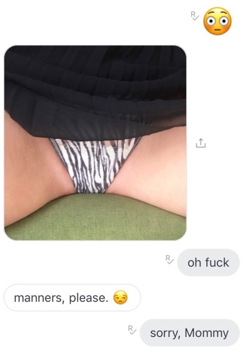 sacredbond: sacredbond:Mom started texting me a little while ago. sacredbond: Mom started texting me