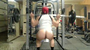 awhowho2:  Fratmen Trent - Bubble Butt Workout!Trent working up a sweat in the gym!