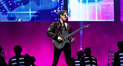 victoriaspedretti: The Simulation Theory World Tour kicked off at Toyota Center, Houston, TX on Febr