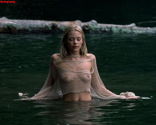 furiousgibbon:  Jaime King - Happy Campers (2001) [source] 