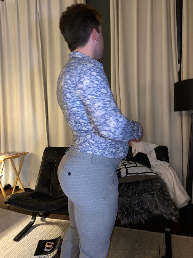 thic-as-thieves:Damn, looks like I won’t even get a chance to wear these new dress clothes to my buddies wedding next month…this belly and ass are growing outta control! 😅  And wait until you see the part 3 roommate role play video where Roman