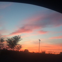 On another episode of all I do is take pictures of the sky 💖 #skypics #nature #EastRutherford #NJ