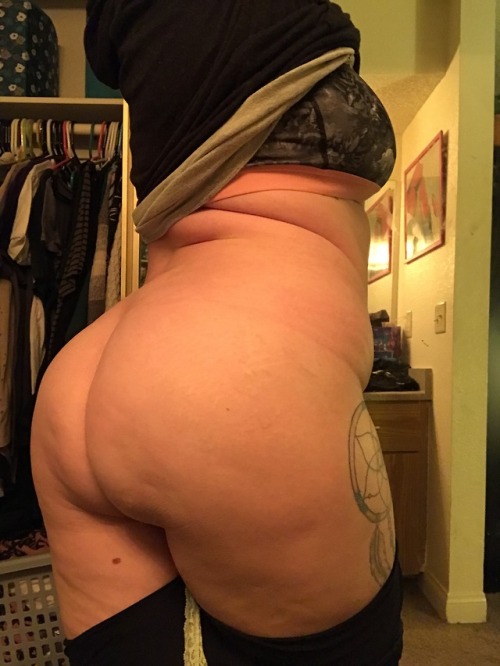 spookyglitterrprincessss:monday’s are for 4 am cardio.