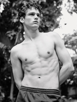 meninvogue:  Happy 27th birthday, Simon Nessman!