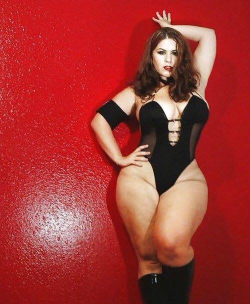 sexysize14plus:  London Andrews….. 