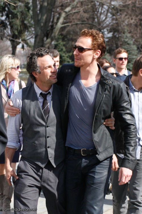 samjohnssonvt:  thescienceofobsession:  thegreatgherkin87:  reserve:  are they on a date? why can I see through tom’s shirt?  I..I.. I like what I am seeing… I love it when men go,on platonic dates with each other  Dear Tom: that is not a real shirt.