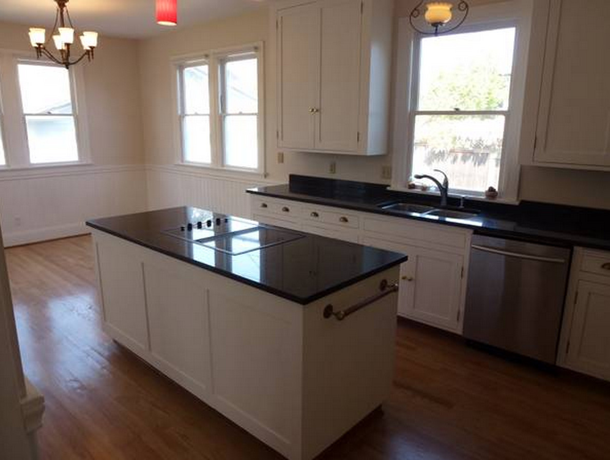 househunting:  $2900/5 brSeattle, WA