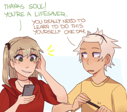 euclidpaws:hc that maka uses make-up maybe twice a year and even then makes soul do it for her is on