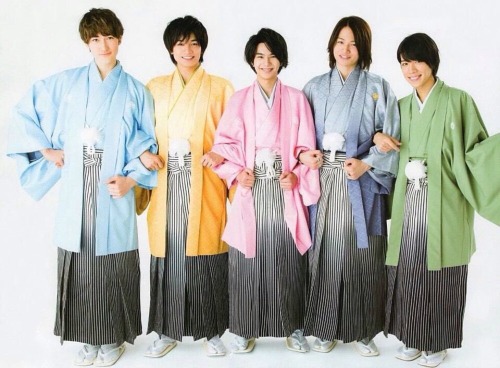 Happy New Years Eve! Look how cute they are in their kimonos ♥︎