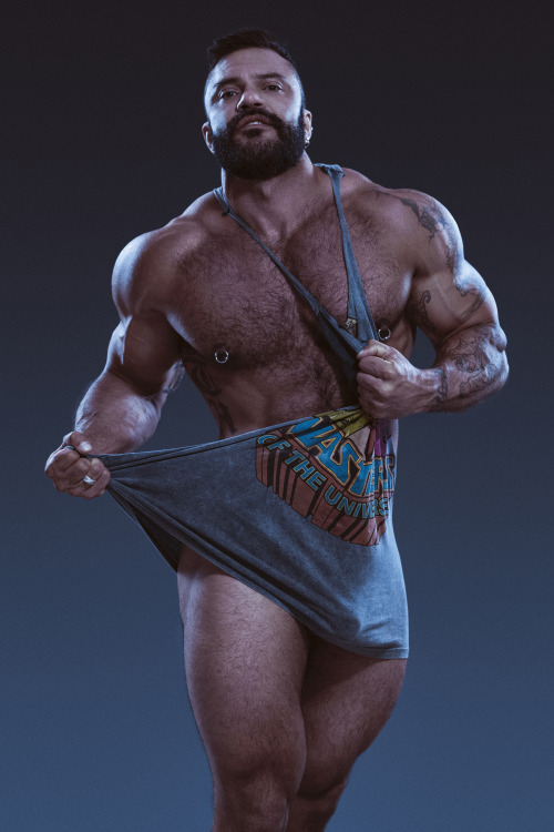 cleverprime:  Rogan Richards // shot by Lee Faircloth#tbt to spending a fantastic afternoon in London shooting @gorilladaddy.rori a couple of years ago.