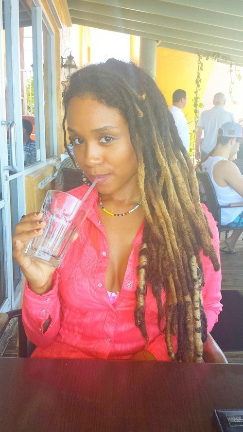 ThiS GuRL... HeaH...GoT Me "SpRuNg"!!