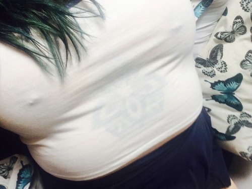 rose-velvette:  I like my see through tank top