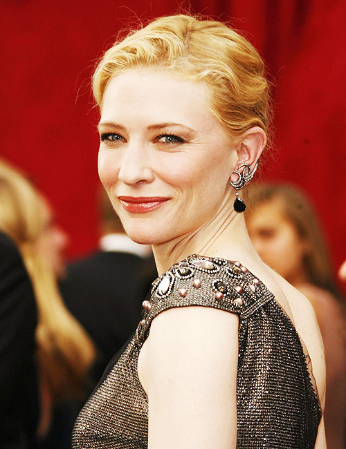skeletonlane:  Cate Blanchett at the 79th Academy Awards