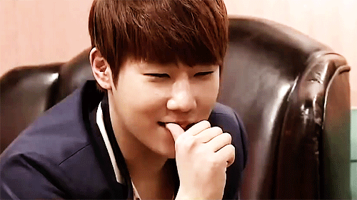 justletitglow:  Kim Sunggyu's eye smile {7/52} 