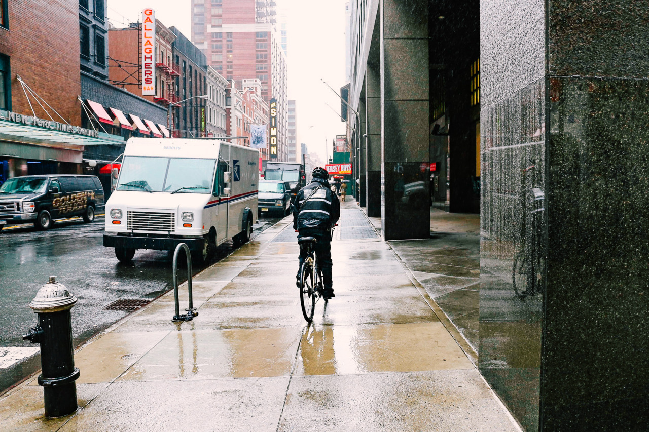 mrcheyl:  4/20/15 showers by @mrcheyl 