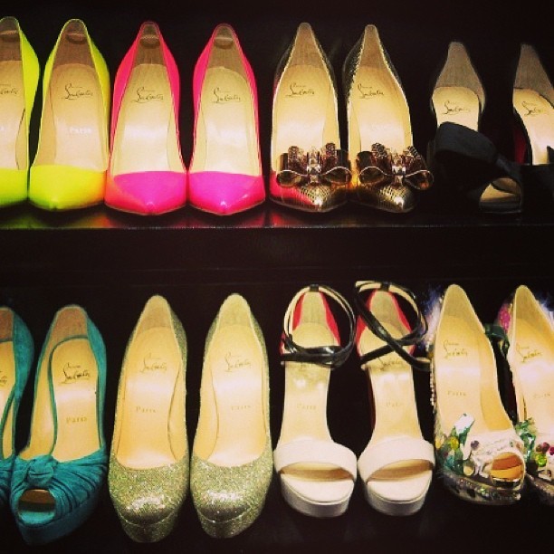 brokegirl-expensivetaste:  Expensive Taste | Archive | Glam Blog Directory