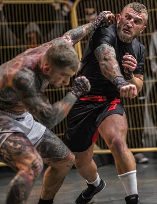 Boom Fists And Knees In A Bareknuckle KOTS Fight