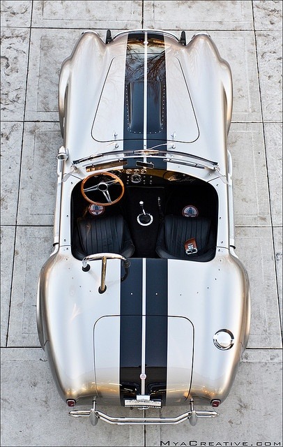 the-suit-man:  Suits &amp; fashion for men: http://the-suit-man.tumblr.com/