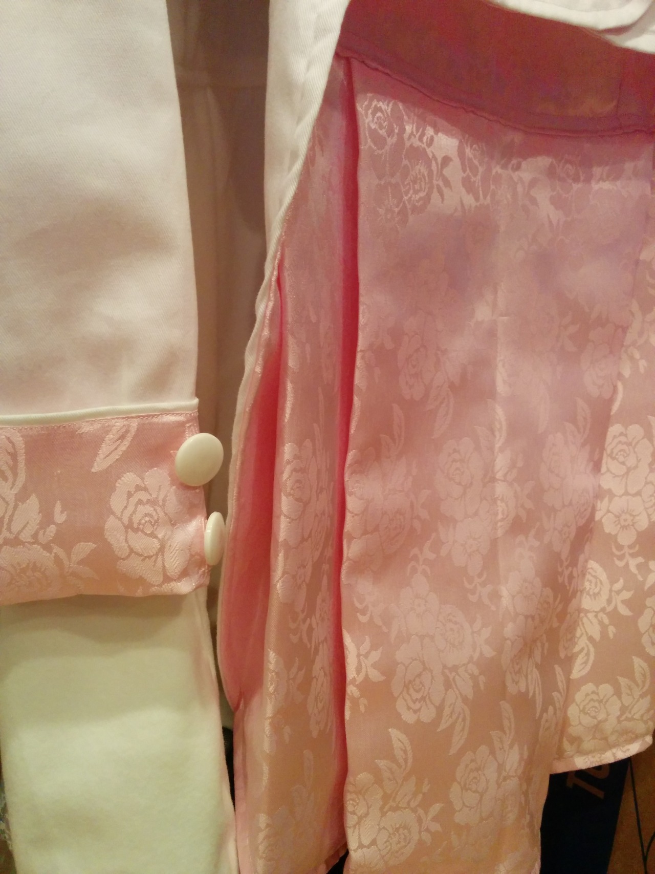 nyurt:  My “Neo” Neopolitan from RWBY! The jacket was made in 12 hours using