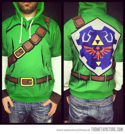 nintendopoweronline:  Awesome Zelda Hoodie. Want this!!!! Nintendopoweronline.com