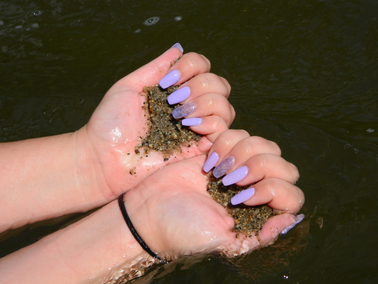 sparkle-bat-witch: its summer  my photo  