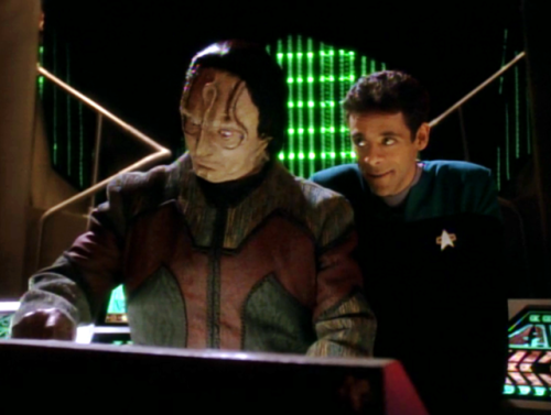 wellntruly:The Best Screenshots I Took While Watching Star Trek: DS9Part 4 of ? - Duos