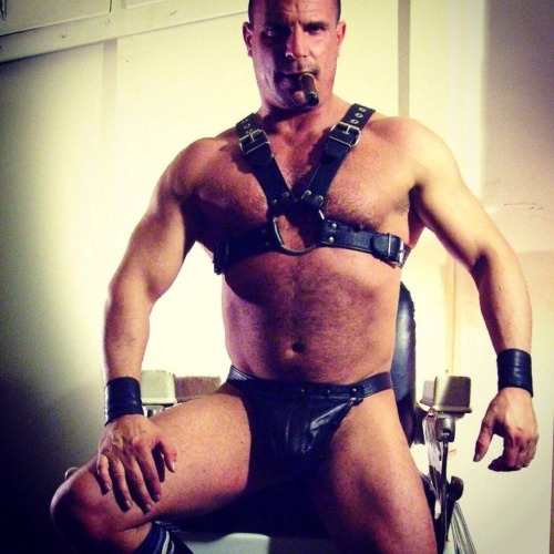 Follow my two hairy men blogs:http://sambrcln.tumblr.comhttp://hairysex.tumblr.com