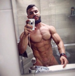 hispanicbooty10:  Daniel Sicilian