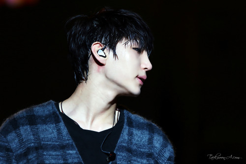 prince-taekwoon:do not edit | © 택운아닷컴