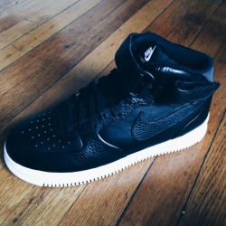 thirdlooks:  Nike Air Force 1 Mid SP