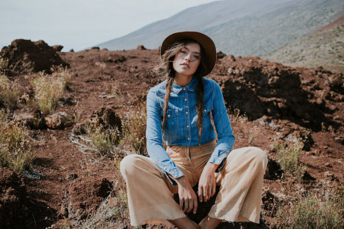 bohemiandiesel: bohemiandiesel.com/photography/editorial/hawaiian-desert-by-zephyr-image-with