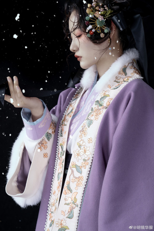 chinese hanfu by 明镜华服