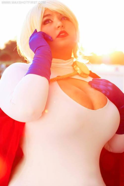 Porn alychu:  My power girl photo taken by http://facebook.com/maxshotfirst photos