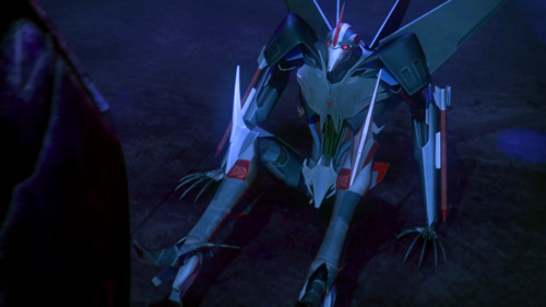 greenokapi:  robotic-fruitloops:  Starscream’s most common positions     It’s true though 