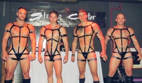 Hot Men, Masculinity & Power Dynamics