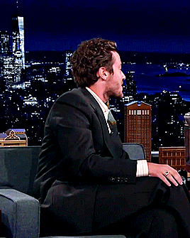 Joseph Quinn Being Cute On The Tonight Show (7.25.2022)