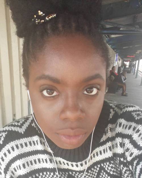 Not happy about my lazy eye or being late to class smhh still omw tho #melanin