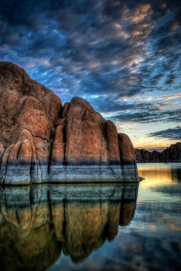 luvtoplaydirty:  coiour-my-world:  Watson Lake, Prescott, Arizona   💙💙💙