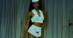 driflloon:naomi campbell @  azzedine alaia