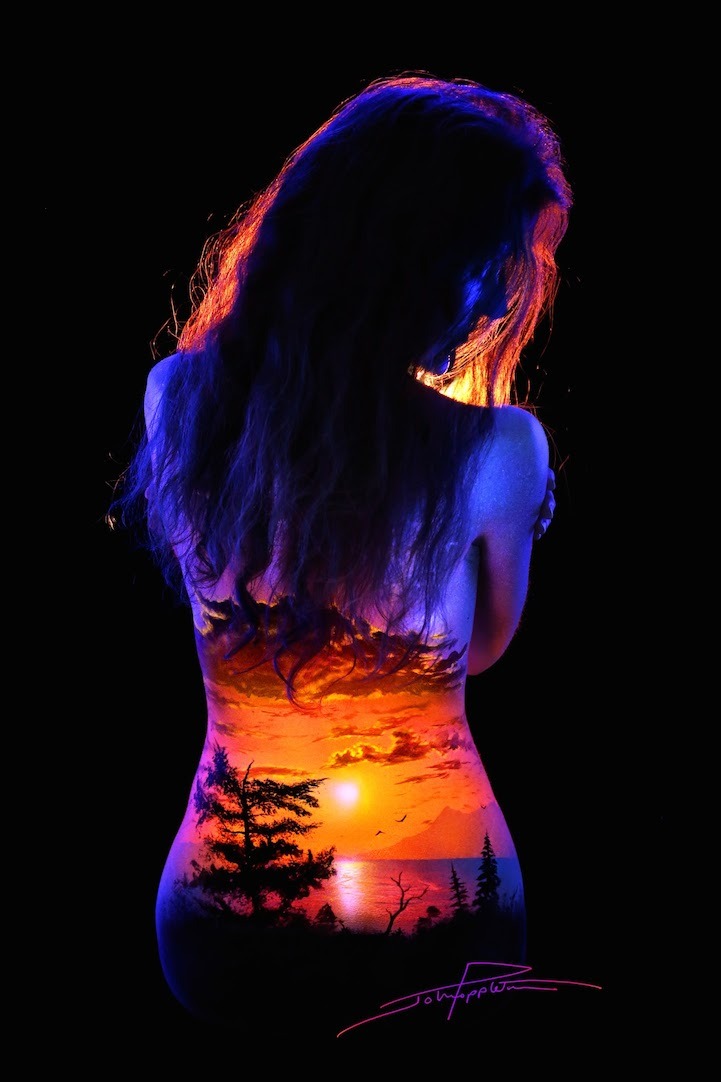 er-lady:  Black Light Bodyscapes  