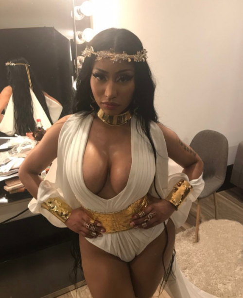 degradenickiminaj: Degrade this fat ass slut Don’t mind if I do
