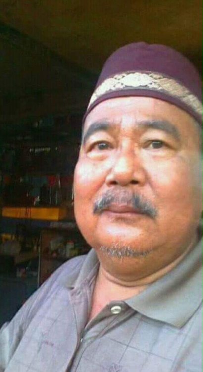 kemaman112:  melayukegersangan:  wow besar batang nya  best