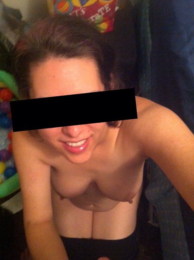 mormoncumdump:  LDS Sister Facials. Begging for cum in the face.