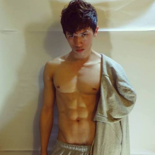 taiwanese-boys:  亞洲大學 # 劉孝宸 # Taiwan # 