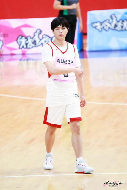 ifntsoo: 150810 MBC Idol Star Athletics Championship recording© Heavenly Loved | do not edit/crop/r